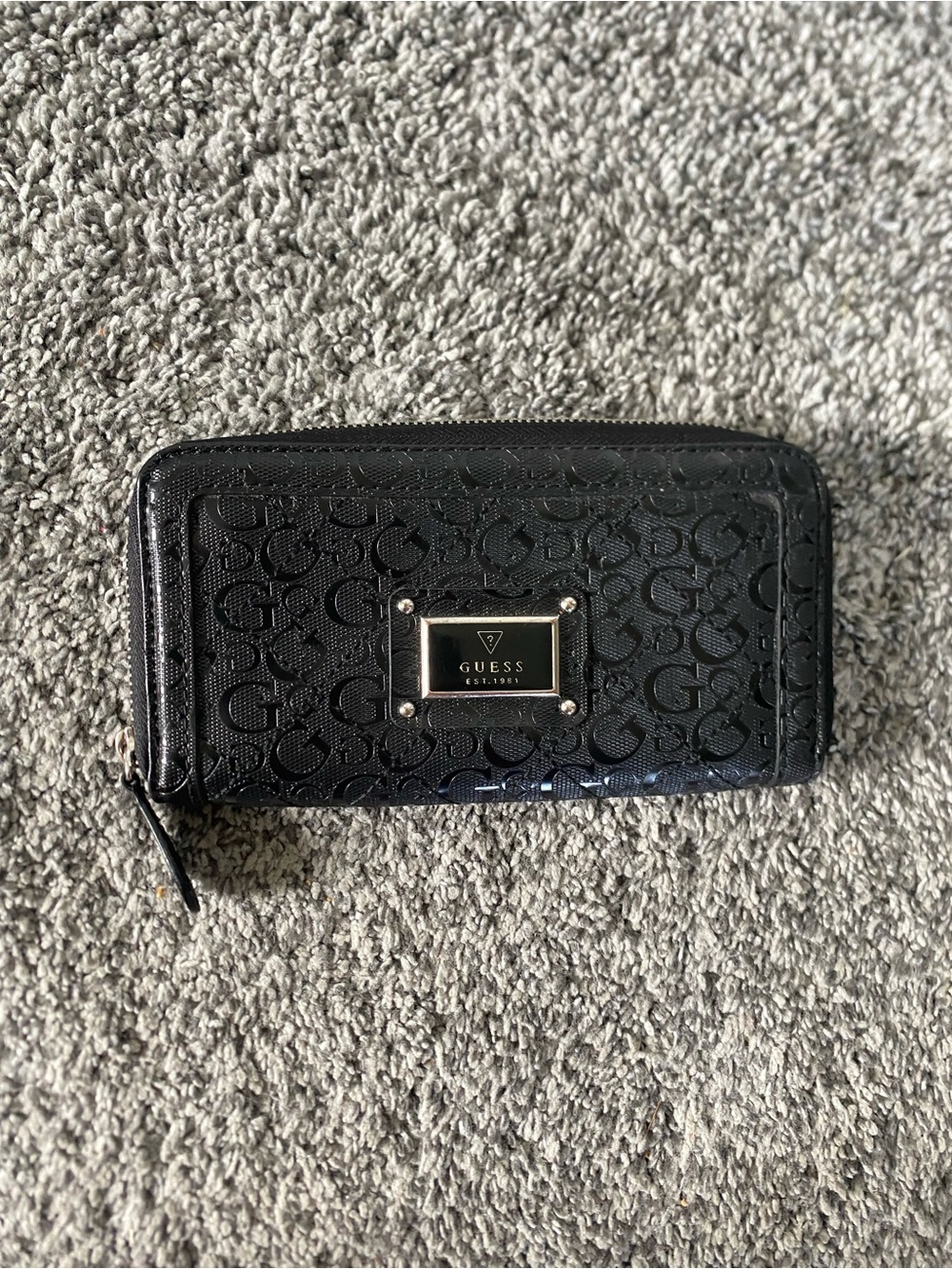 GUESS Women's Black Faux Leather Zip-Around Clutch Wallet Signature G Y2K
